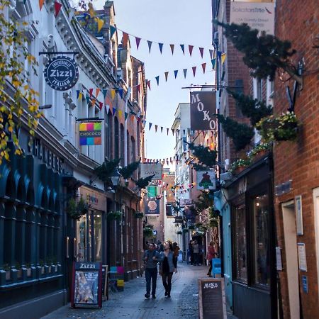 Half Price Offer - Exeter City Apartment Bagian luar foto