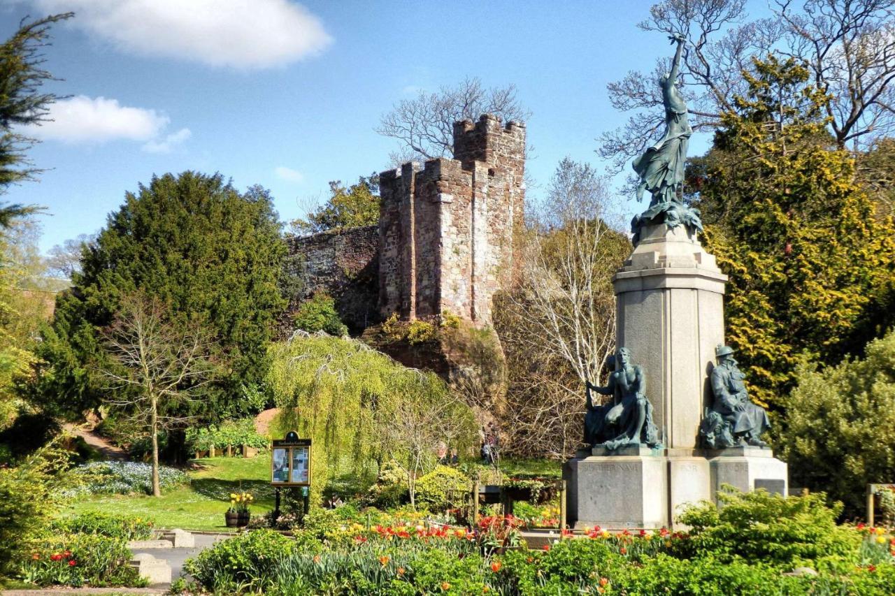 Half Price Offer - Exeter City Apartment Bagian luar foto